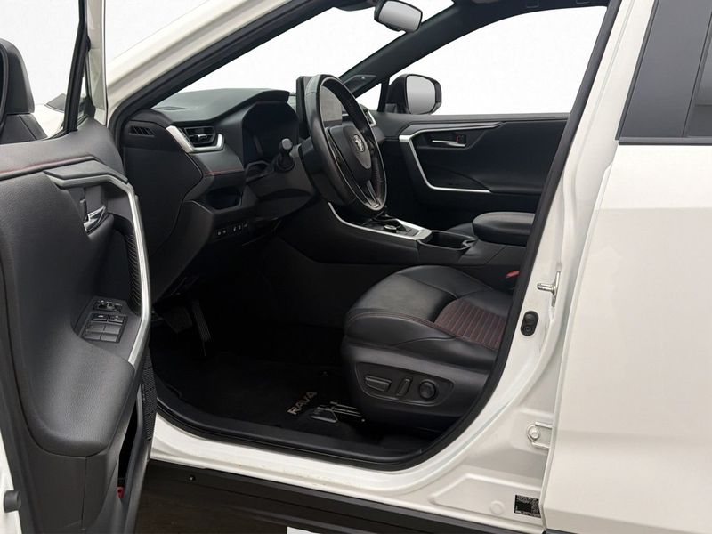 Toyota RAV4 bild 13