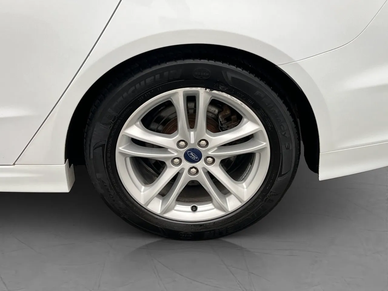 Vehicle image 31