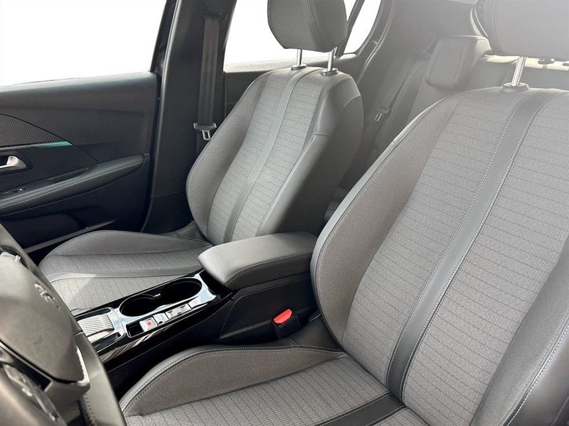 Peugeot 208 bild 5