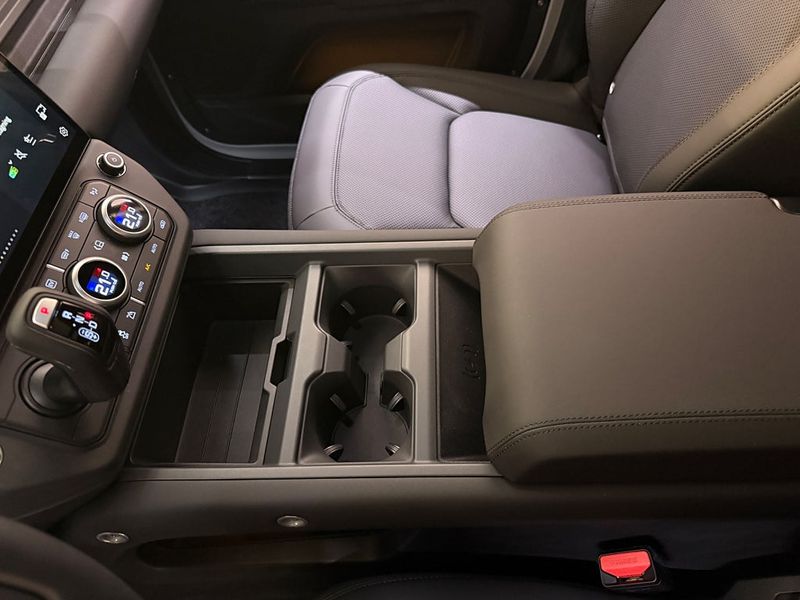 Land Rover Defender bild 16