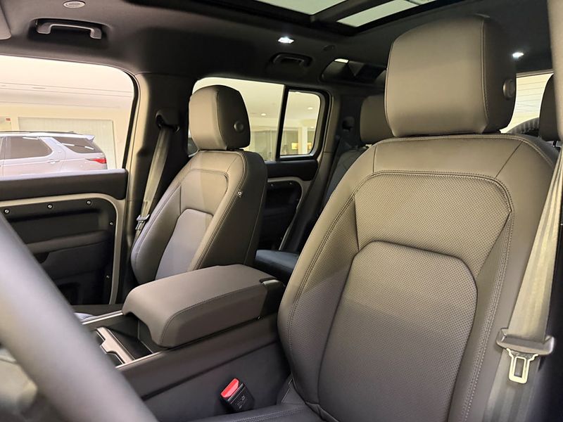 Land Rover Defender bild 9