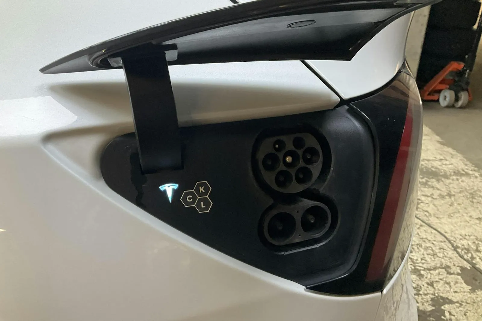 Vehicle image 18