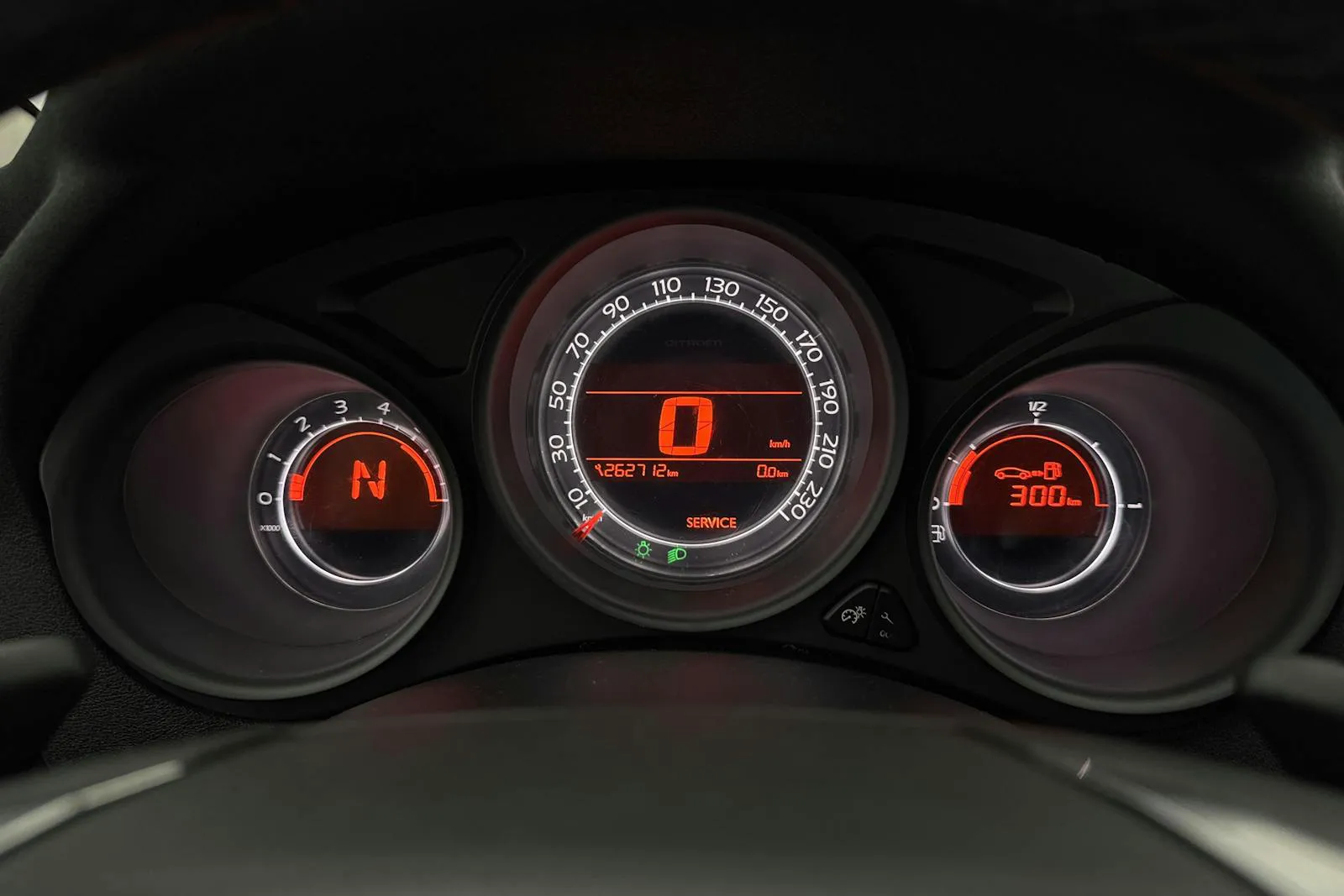Vehicle image 9