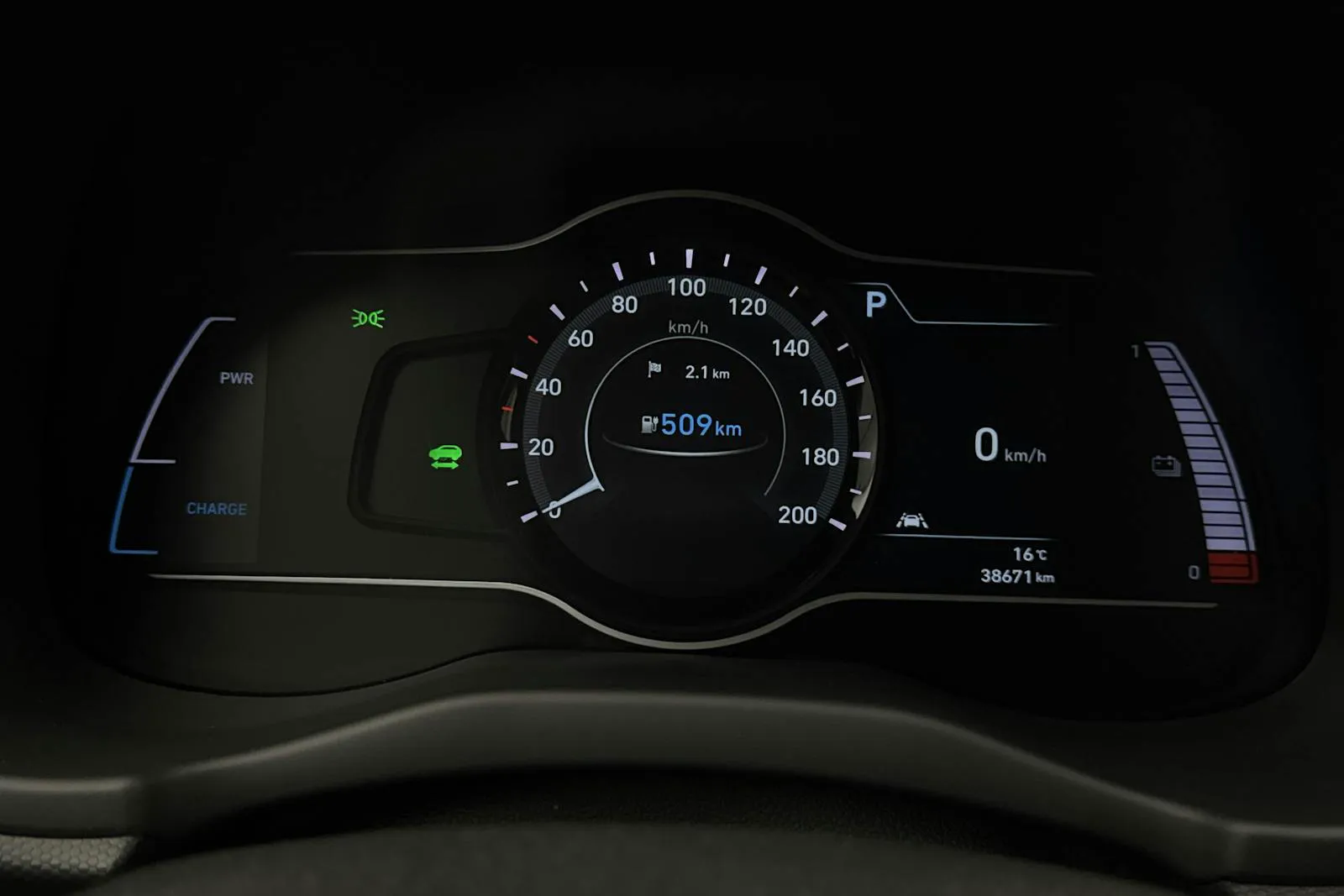 Vehicle image 9
