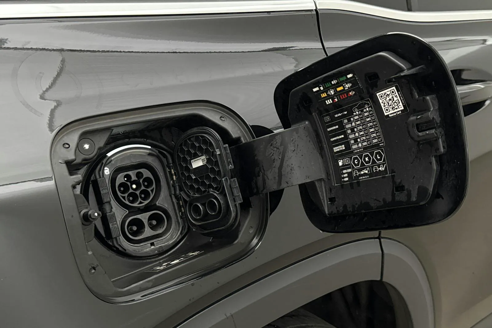 Vehicle image 20