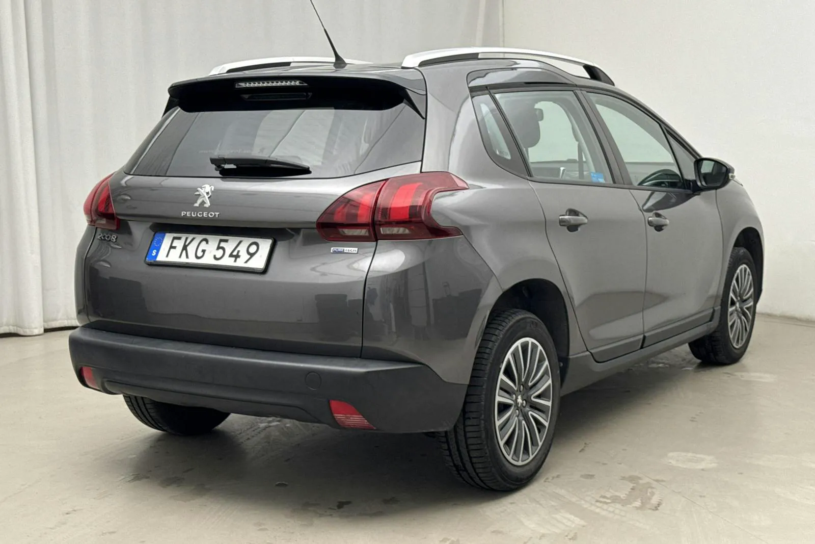 Vehicle image 2