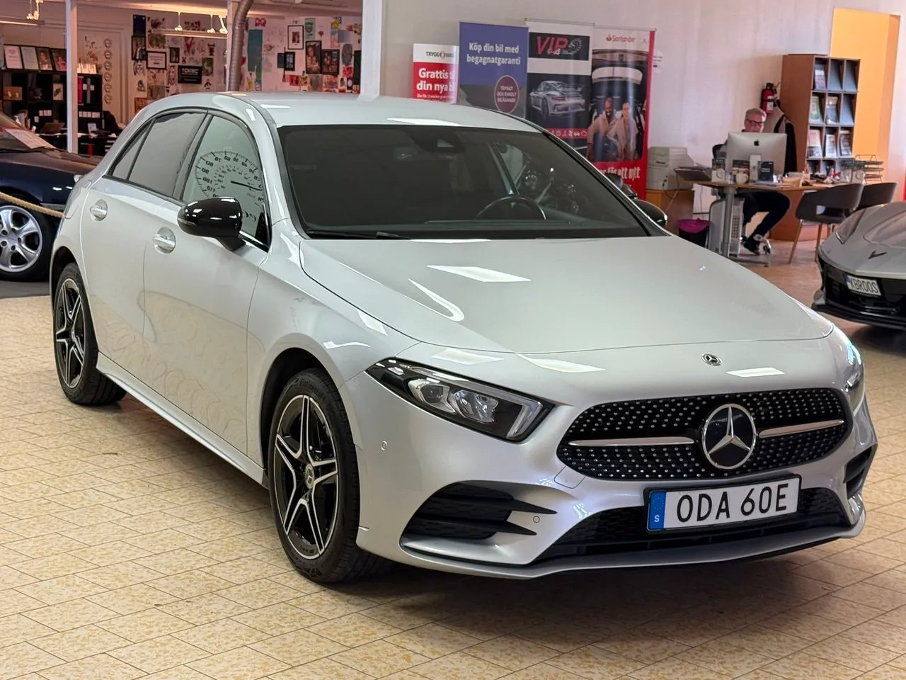 Vehicle image 8