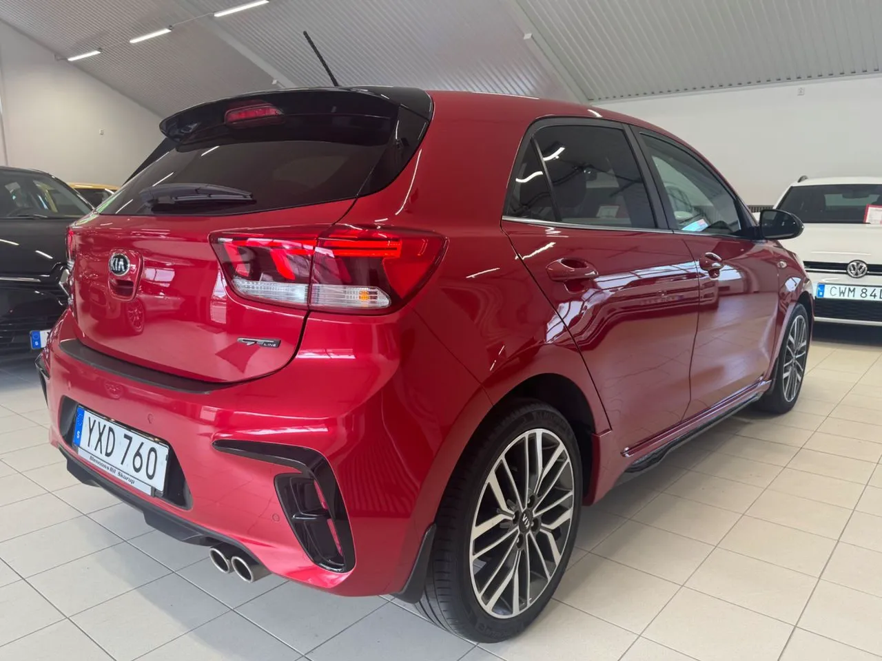 Vehicle image 9