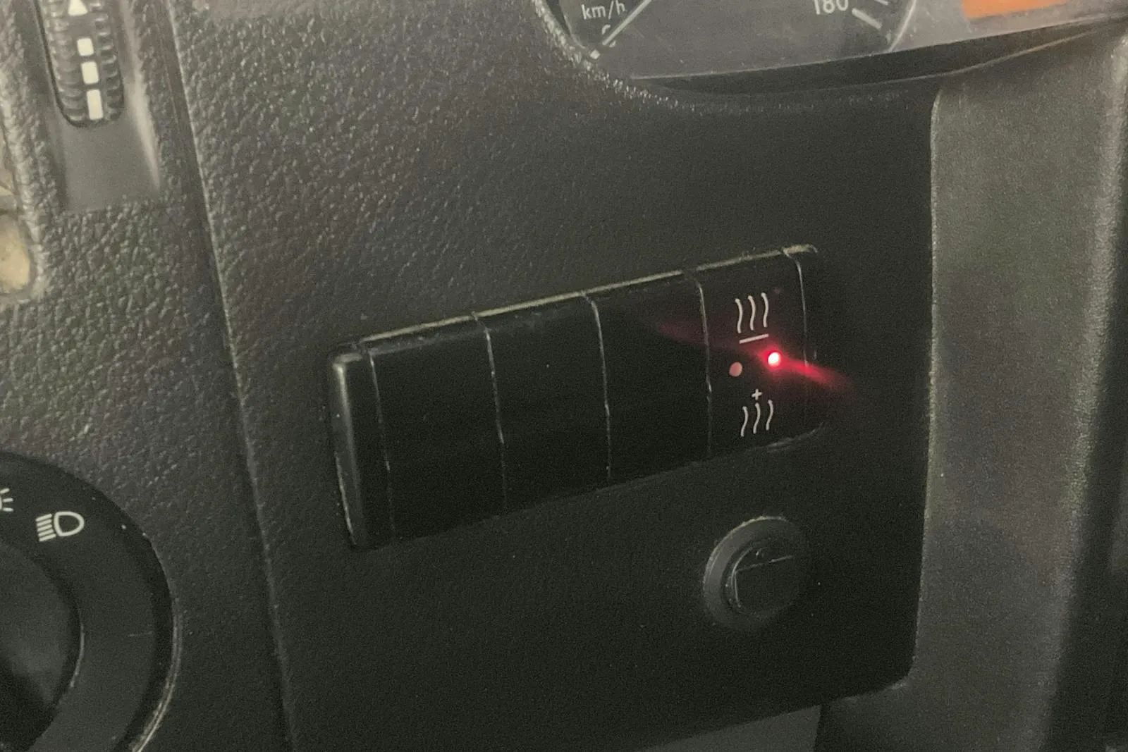 Vehicle image 40