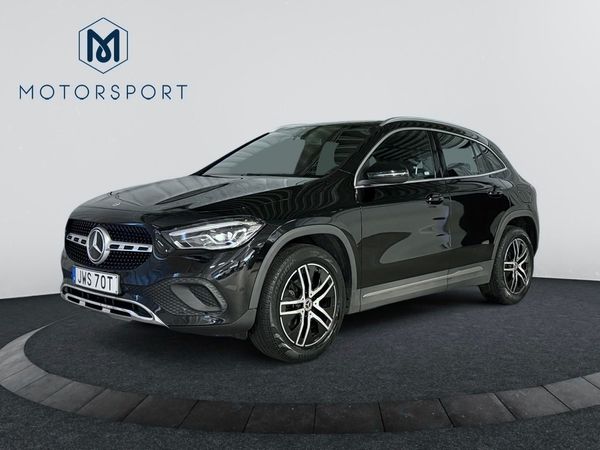 Mercedes GLA200 4MATIC Drag Kamera Adaptiv Farth Rattvärme 1 ÄGARE - 2022