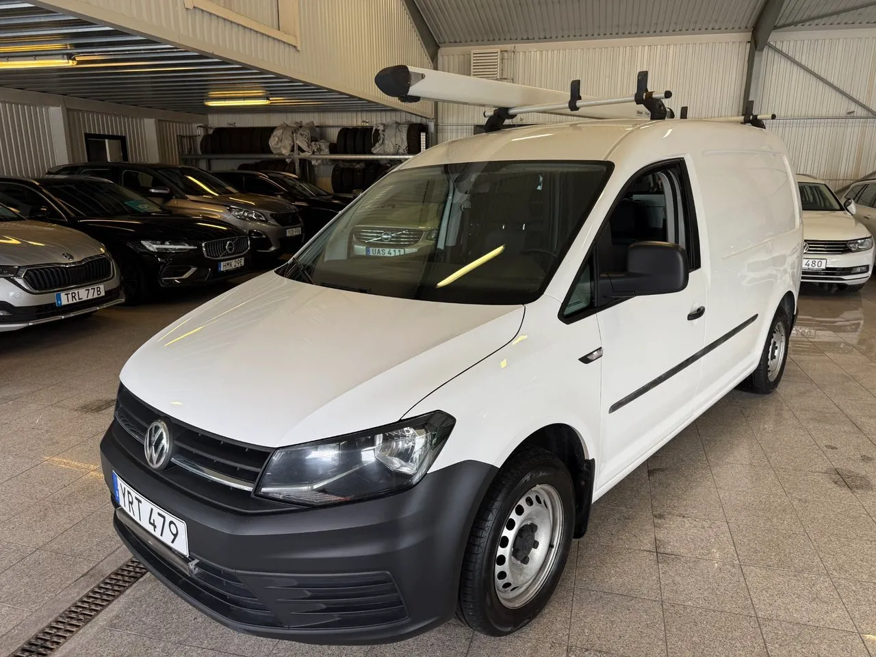 Vehicle image 6