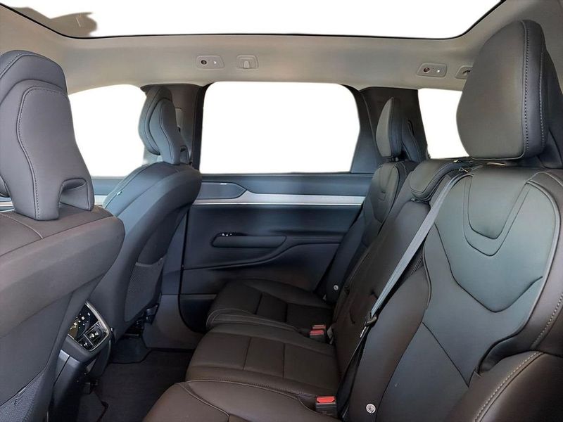 Volvo EX90 bild 12