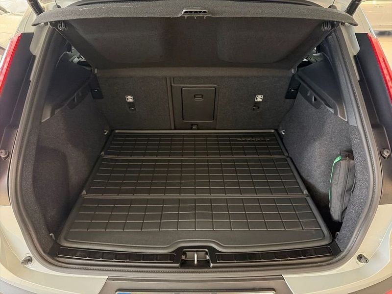Volvo EX40 bild 16