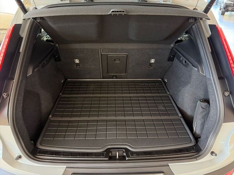 Volvo EX40 bild 16