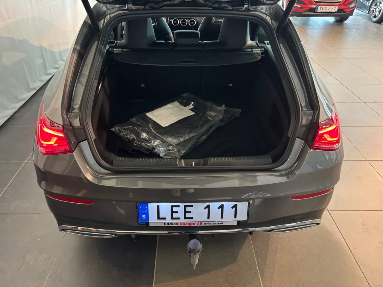 Vehicle image 14
