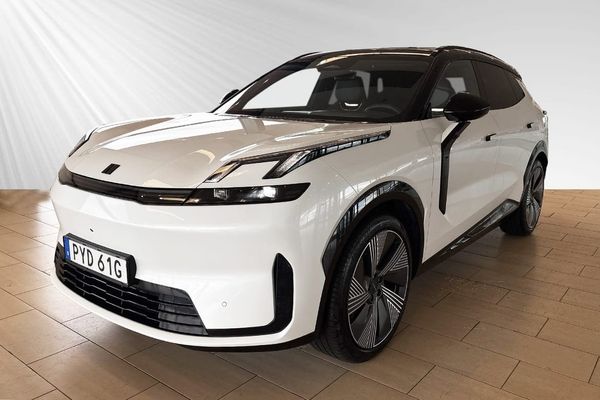 Lynk & Co 08 More PHEV - 2025