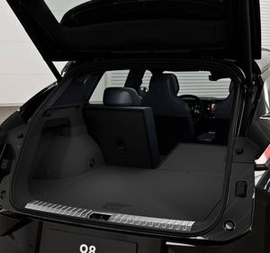 Lynk & Co 08 bild 16