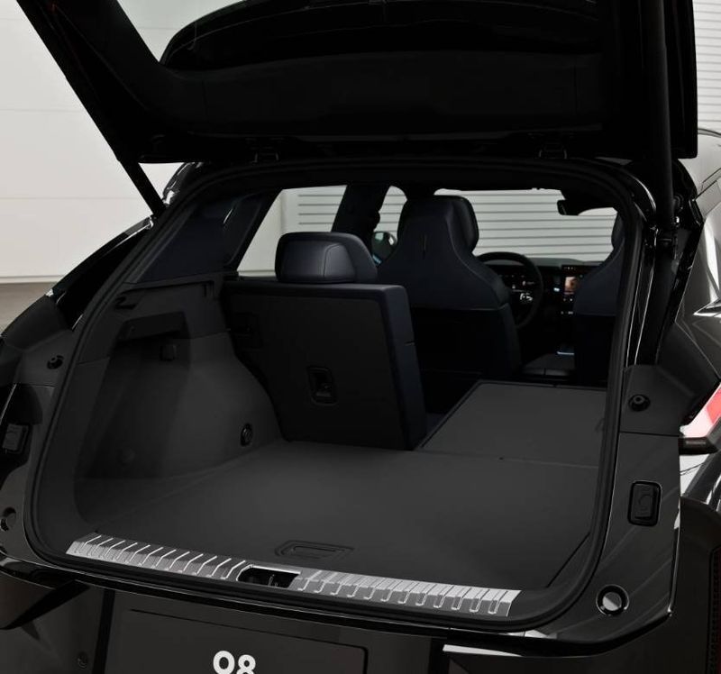 Lynk & Co 08 bild 16