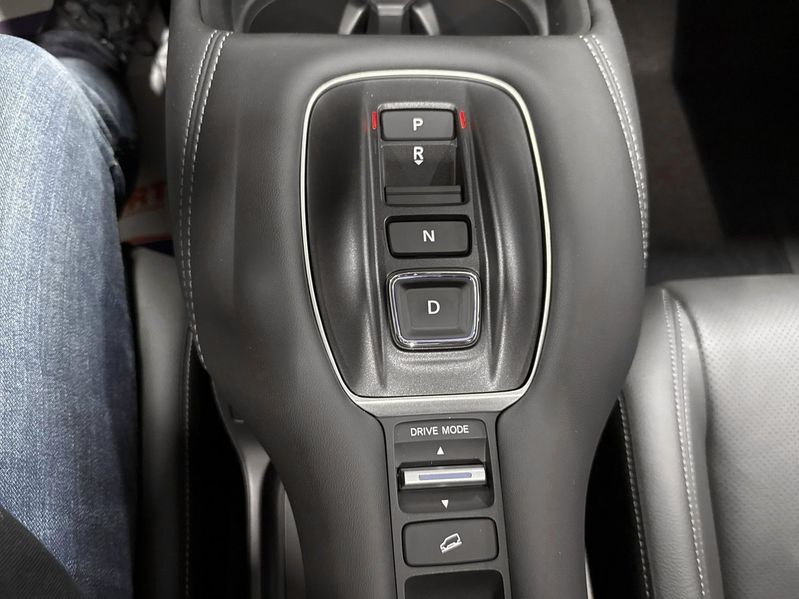 Honda ZR-V bild 13