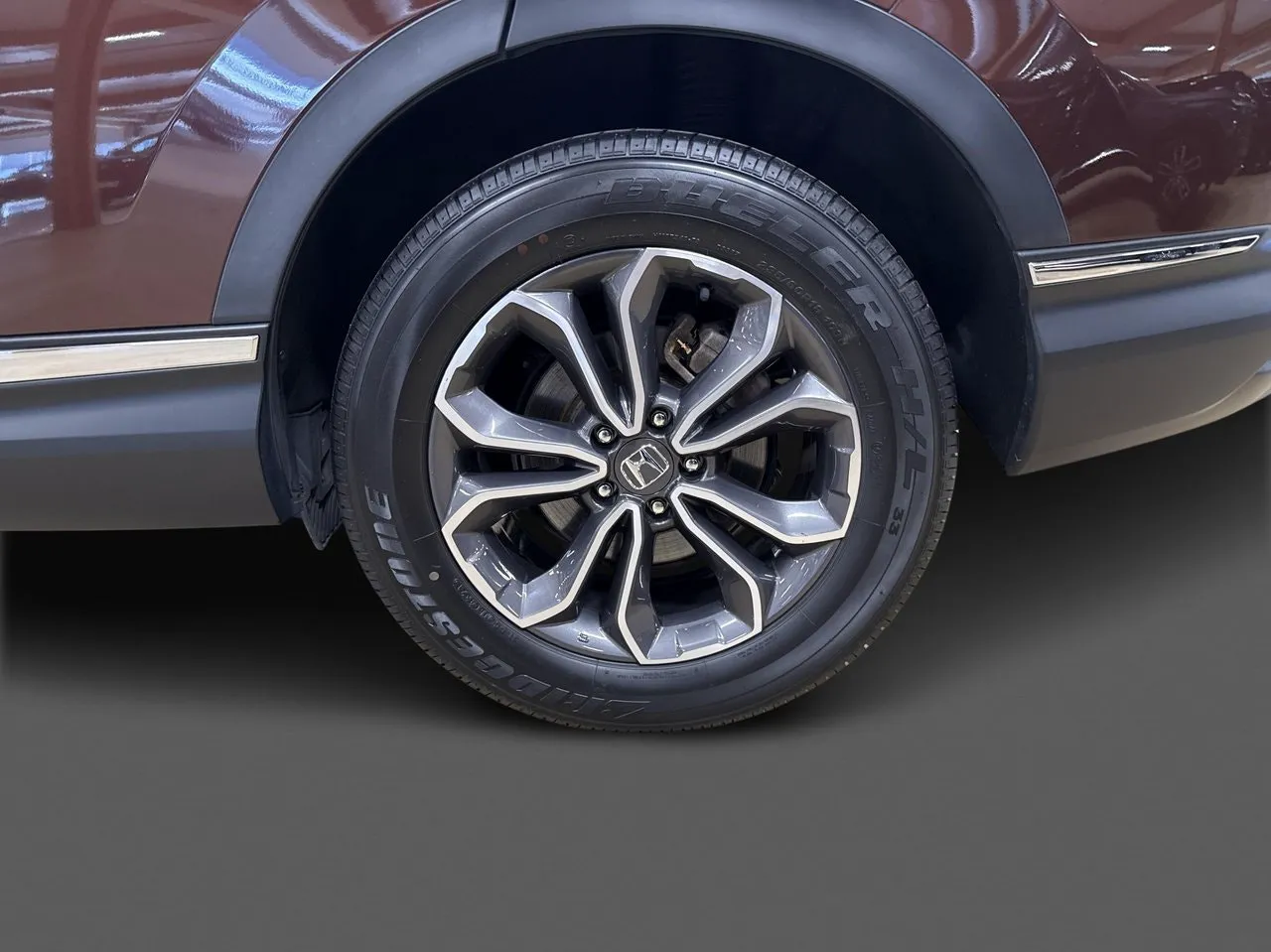 Vehicle image 15
