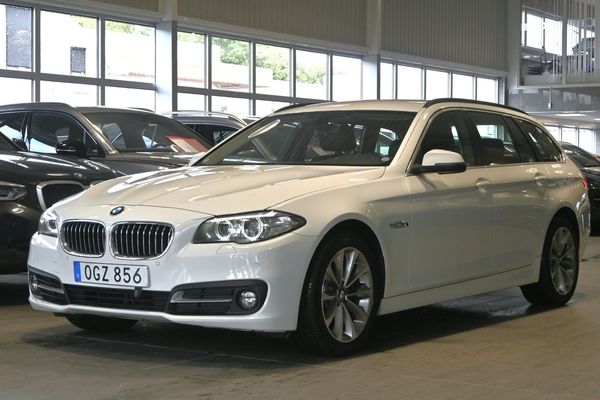 BMW 520 d xDrive Touring Sportpaket Navi Drag Läder HiFi - 2017