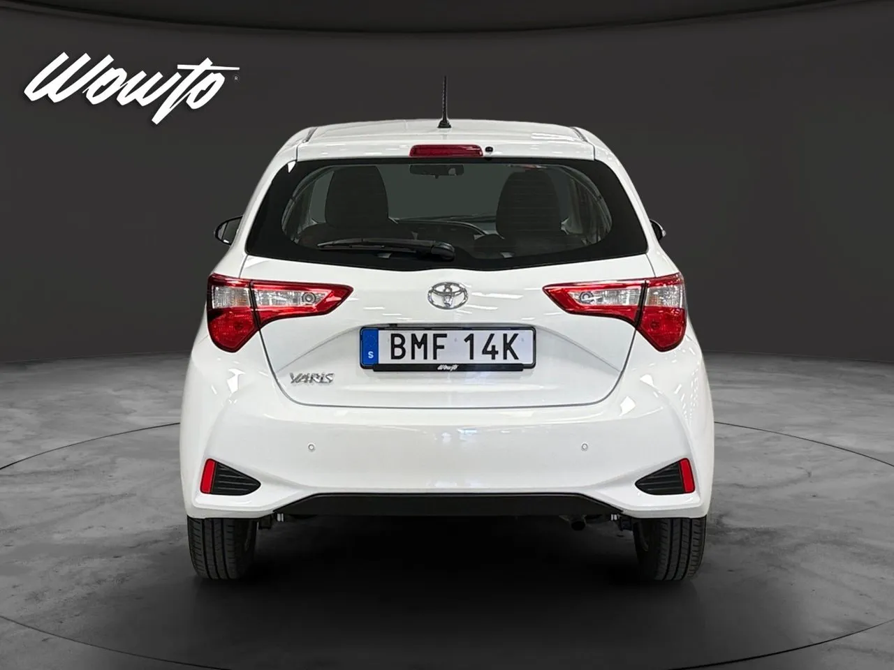 Vehicle image 4