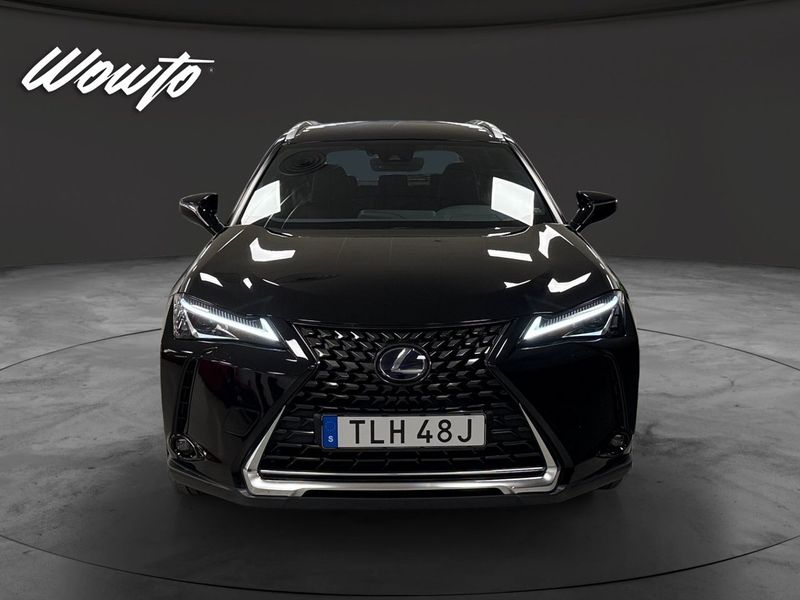 Lexus UX bild 2