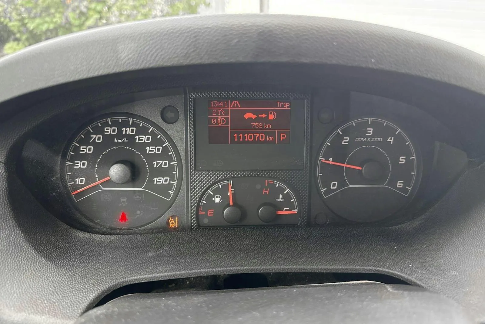 Vehicle image 9