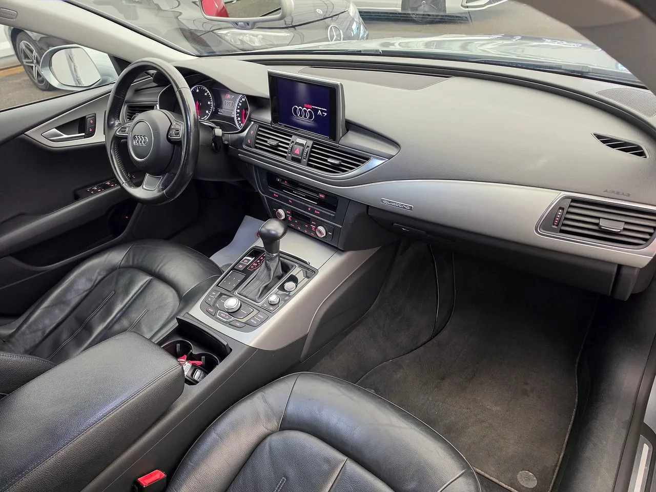 Vehicle image 7