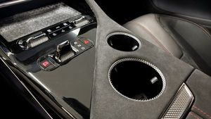 Lotus Eletre bild 20