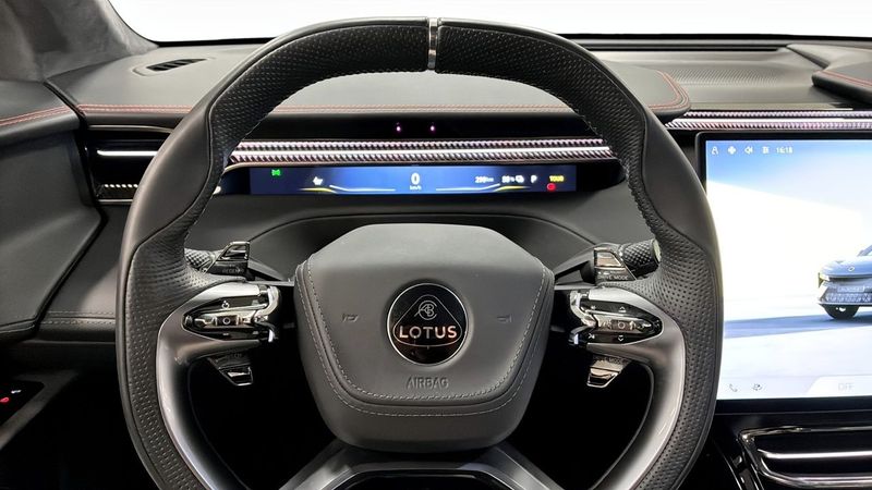 Lotus Eletre bild 16
