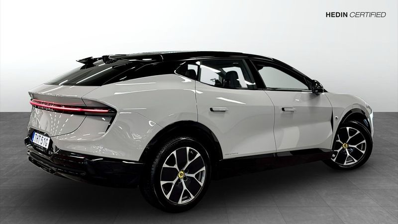 Lotus Eletre bild 2