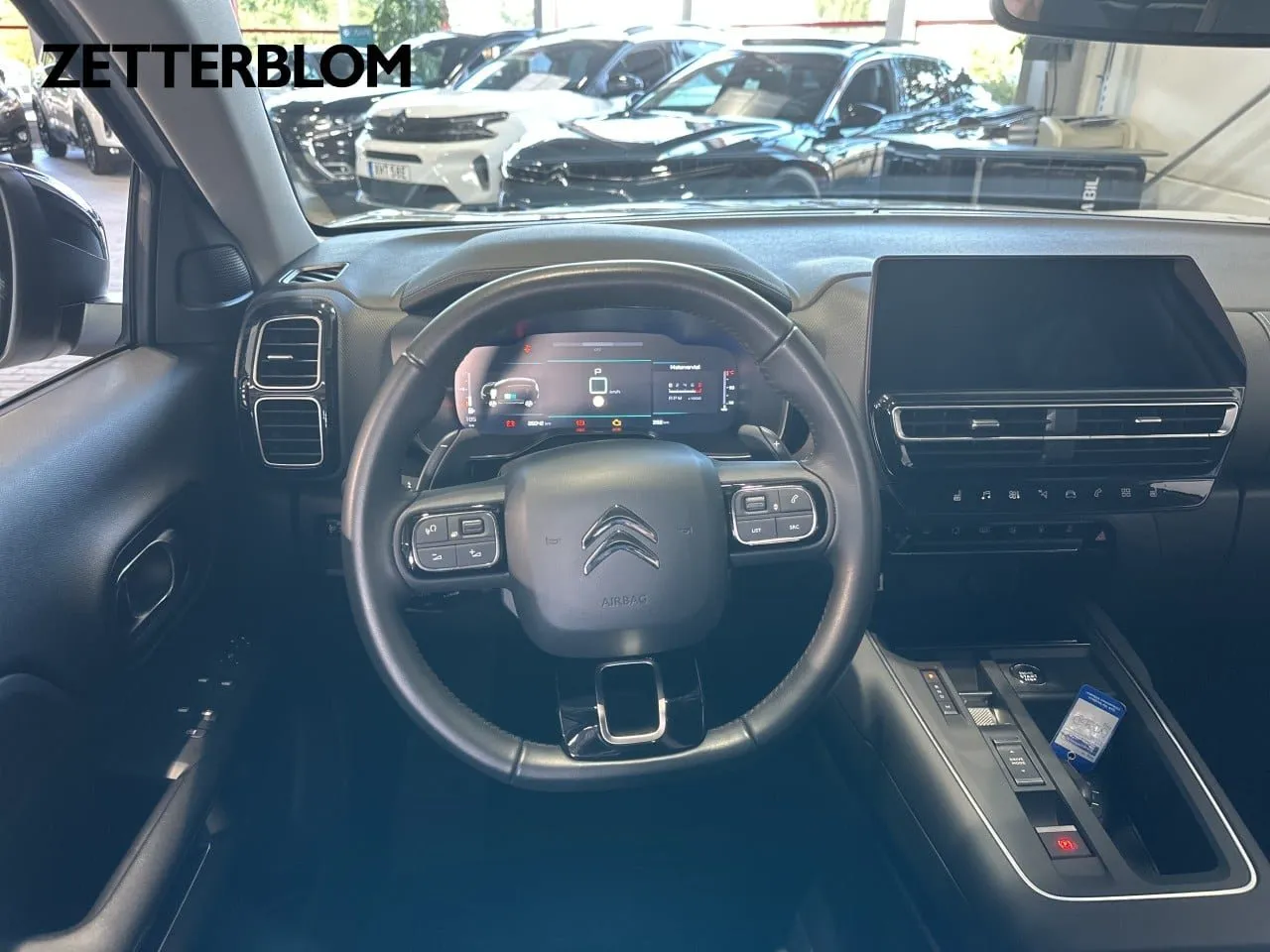 Vehicle image 11