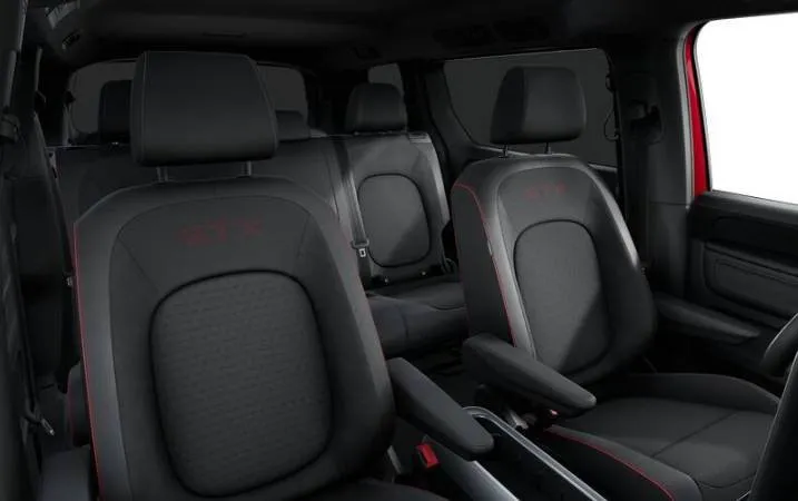 Vehicle image 4
