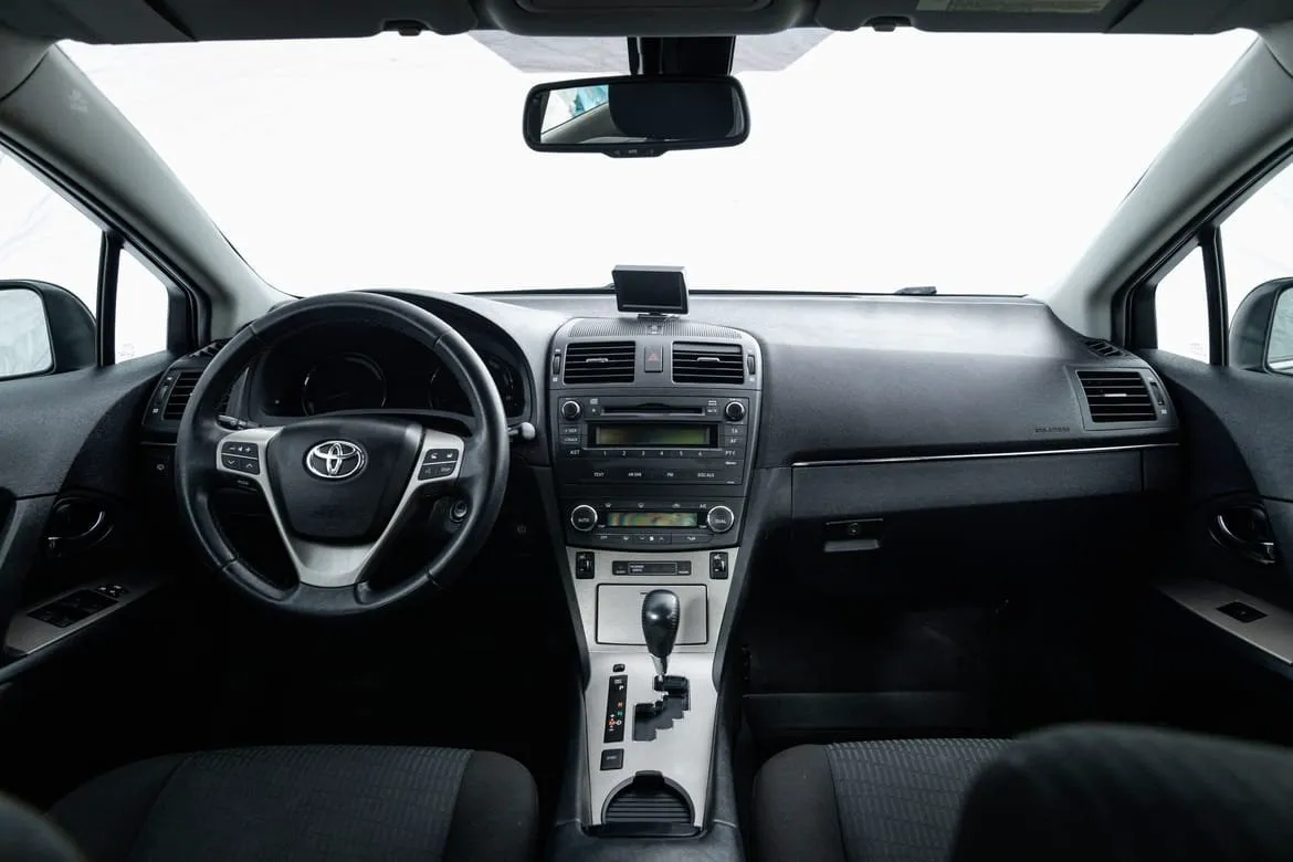 Vehicle image 7