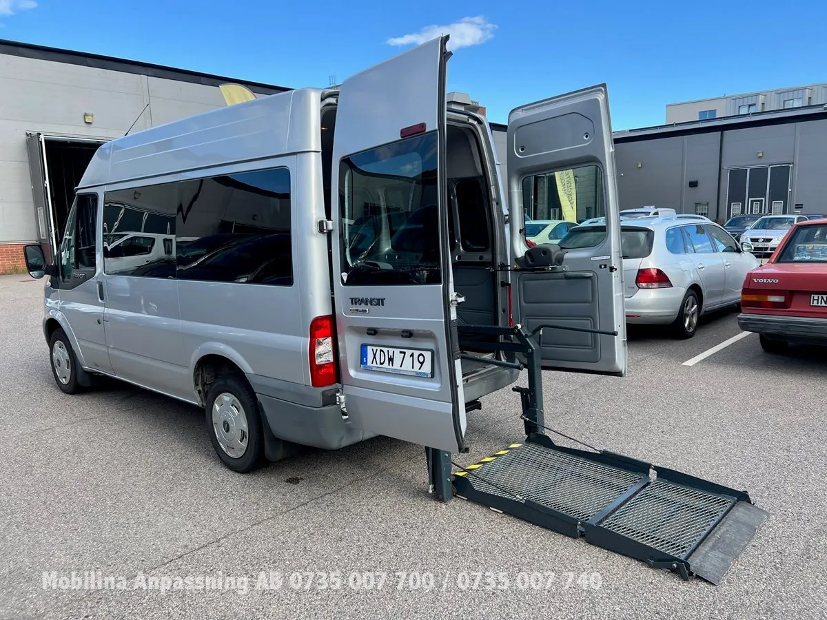 Vehicle image 29