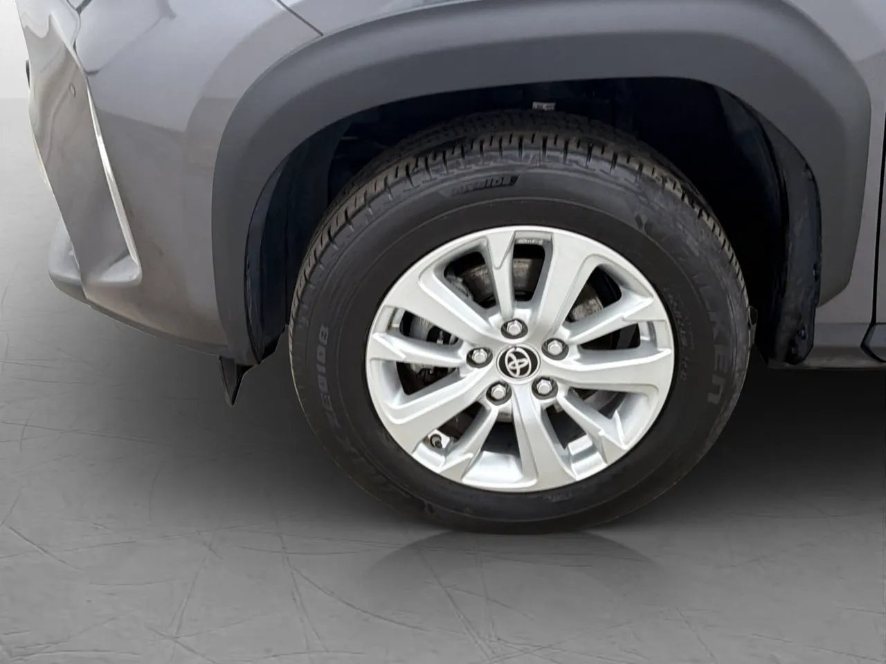 Vehicle image 20