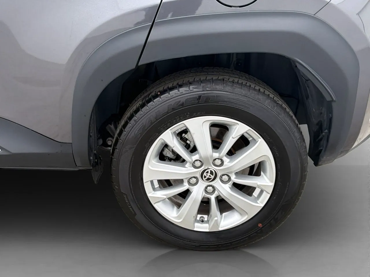 Vehicle image 21