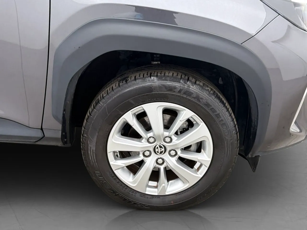 Vehicle image 23