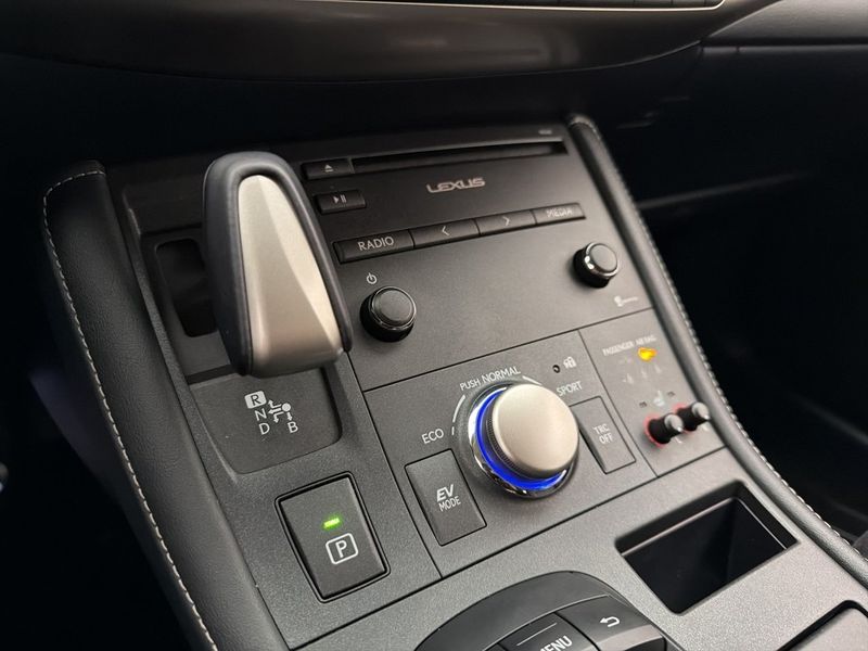 Lexus CT bild 16