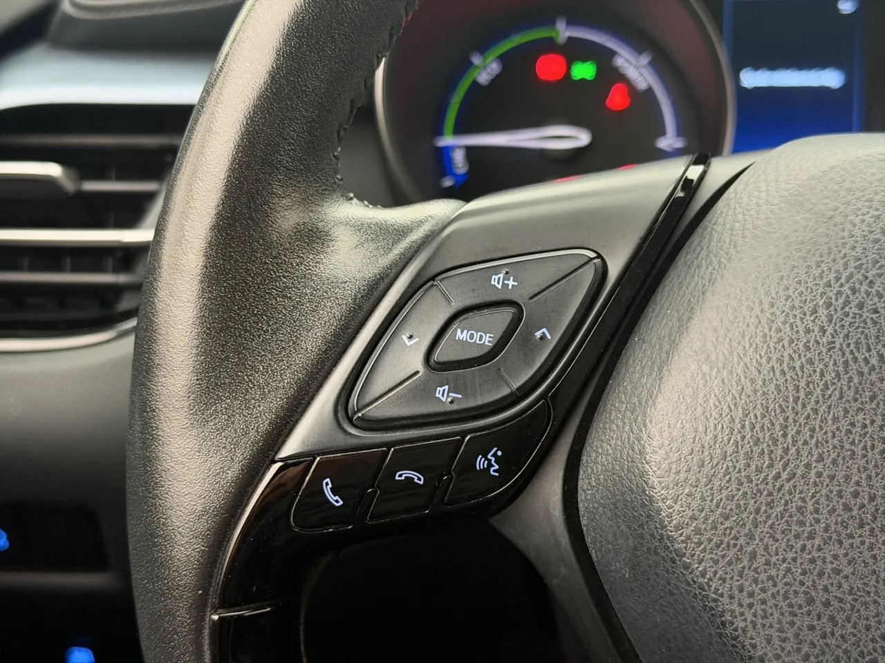 Vehicle image 22