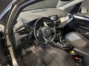 BMW 218 bild 8