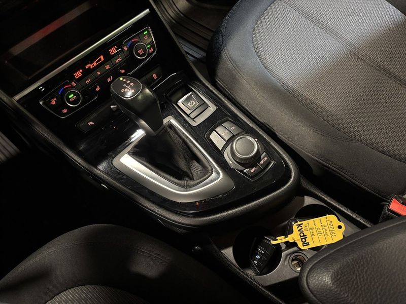 BMW 218 bild 10