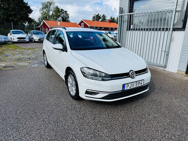 Volkswagen Golf 1.0 TSI 110HK BMT SPORTSCOMBI / DRAG / BACKKAMERA - 2017