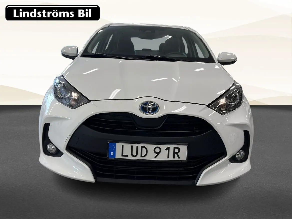 Vehicle image 8