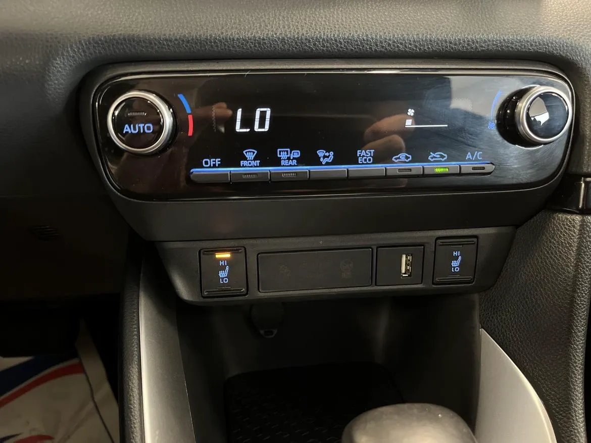 Vehicle image 20