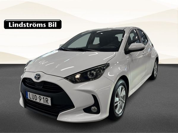 Toyota Yaris Hybrid Active 1.5 116hk S-Hjul Moms - 2024
