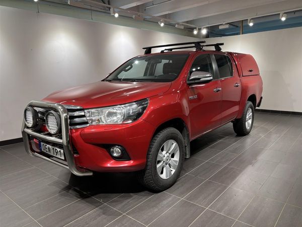 Toyota Hilux D-Cab 2.4 AWD Invincible Aut Kamera Tonade Drag | Ränta - 2016