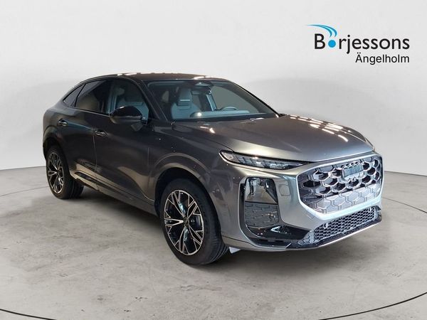 Audi Q3 E-HYBRID 200 KW S TRONIC - 2026