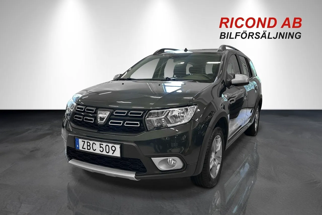 Vehicle image 7